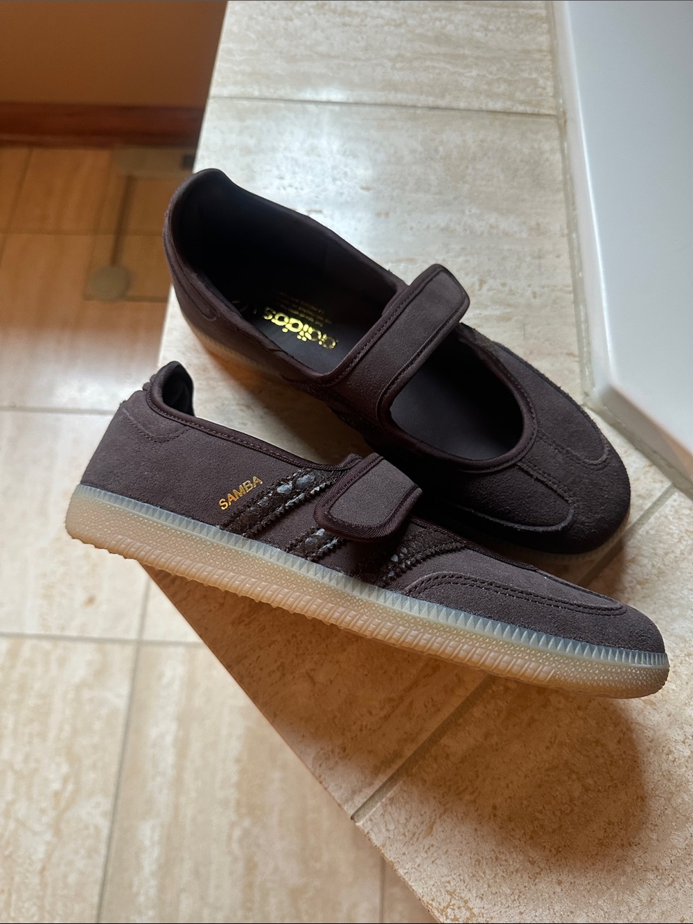 Adidas brown Mary Jane Sambas - size 8 NEW - NEVER WORN - Picture 1 of 4